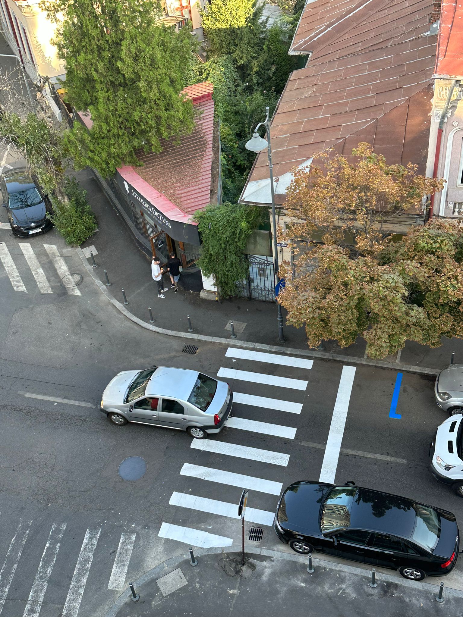 Prima trecere de pietoni înființată în cartier